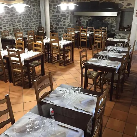 Les Fontilles Bed & Breakfast Coltines